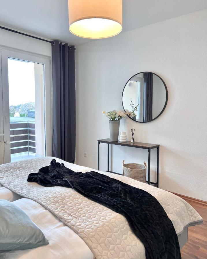 Sabe Apartment: Balcony + Free Parking + Netflix Wuppertal Exterior foto